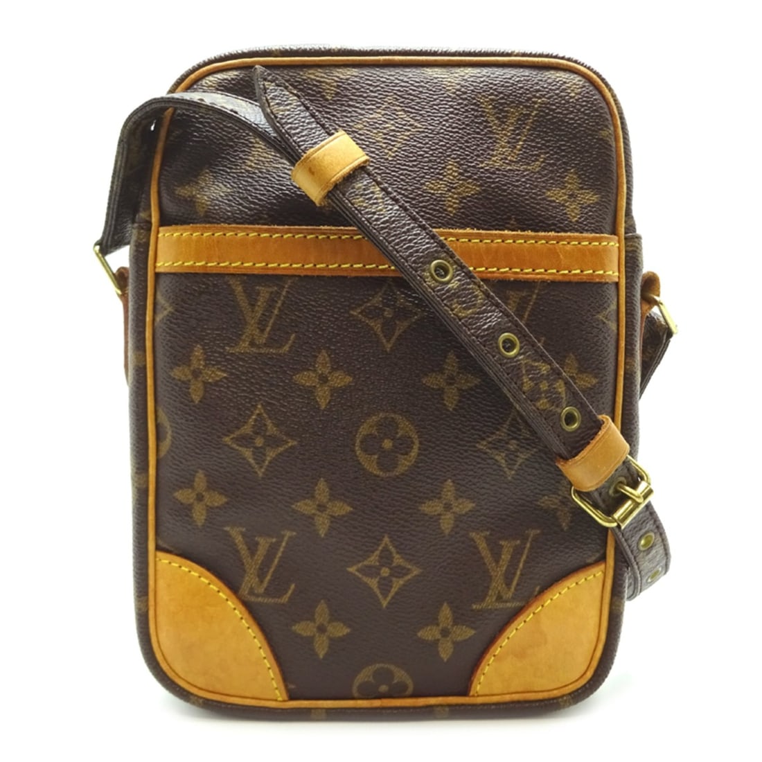 Louis Vuitton Danube Shoulder Bag M45266 (Discontinued) Monogram Brown: --- Catalog ---Category: SizeSize (HxWxD): 22cm x 15.5cm x 5.5cm / 8.66'' x 6.1'' x 2.16''Category: DesignType: Shoulder bagColor: BrownGender: Men,WomenMaterial: Monogram Category: GeneralBrand: