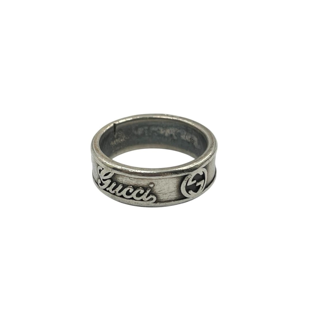 Gucci Trademark Vintage Ring in Silver 925 for Women: --- Catalog ---Category: SizeJP Size: 18US Size: 9Category: DesignType: Band ringColor: SilverGender: WomenSeason: VintageMaterial: Silver 925Category: GeneralBrand: Gucci--- Item List ---Section: