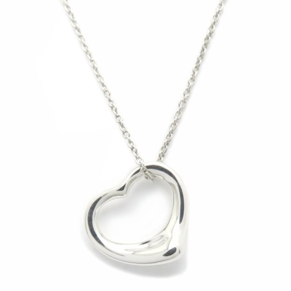 TIFFANY & Co. Tiffany Open Heart Necklace in SV925 for Women, 295010: --- Catalog ---Category: SizeWeight: 2.7g / 0.09oz.Pendant Size: 13.5mm x 15mm / 0.53'' x 0.59''Neck Circumference: 40.5 cm / 15.94''Category: DesignGender: WomenMaterial: Silver 925Necklace Type: Nec