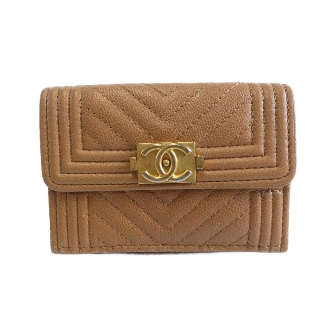 Chanel Boy Line 84432 Wallet: --- Catalog ---Category: SizeSize (HxWxD): 7cm x 10.5cm x 3cm / 2.75'' x 4.13'' x 1.18''Category: DesignType: Wallet (tri-fold)Color: BrownGender: WomenMaterial: Grained Calfskin Category: GeneralMPN: