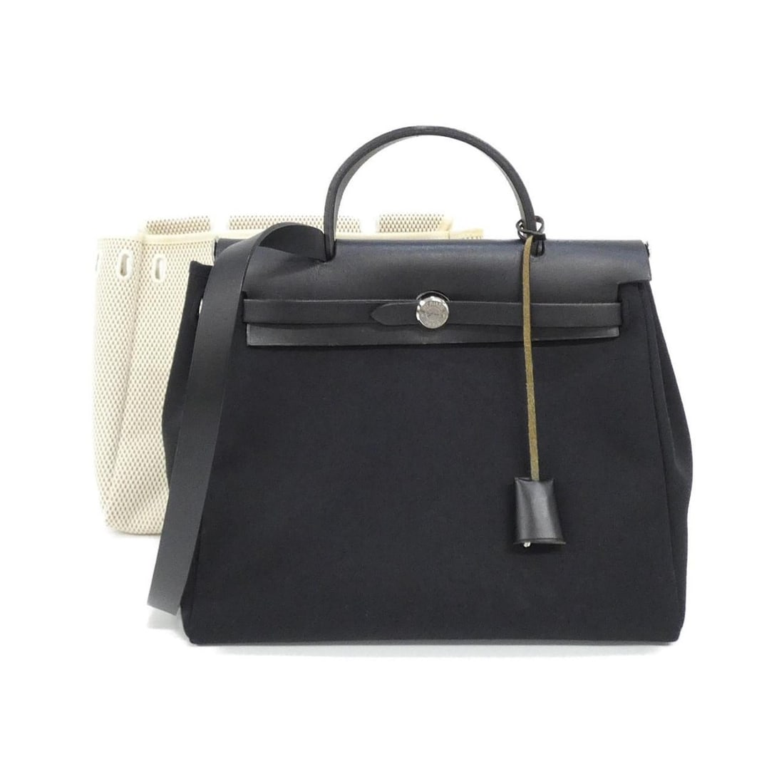 Hermes Air Bag PM 034409CB Handbag: --- Catalog ---Category: SizeSize (HxWxD): 26cm x 30cm x 10cm / 10.23'' x 11.81'' x 3.93''Category: DesignType: HandbagColor: BlackGender: WomenMaterial: Toile H Category: GeneralMPN: 034409CBBrand: