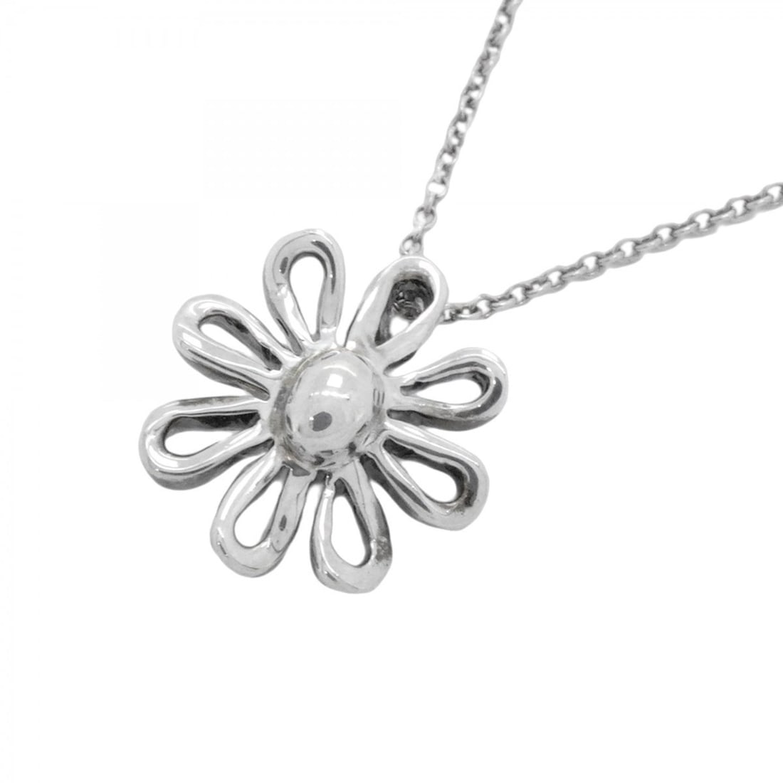 Tiffany Daisy Necklace in Silver 925 for Women: --- Catalog ---Category: SizePendant Size: 14.5mm x 13.6mm / 0.57'' x 0.53''Neck Circumference: 41.5 cm / 16.33''Category: DesignGender: WomenMaterial: Silver 925Necklace Type: NecklaceCategory: Gener