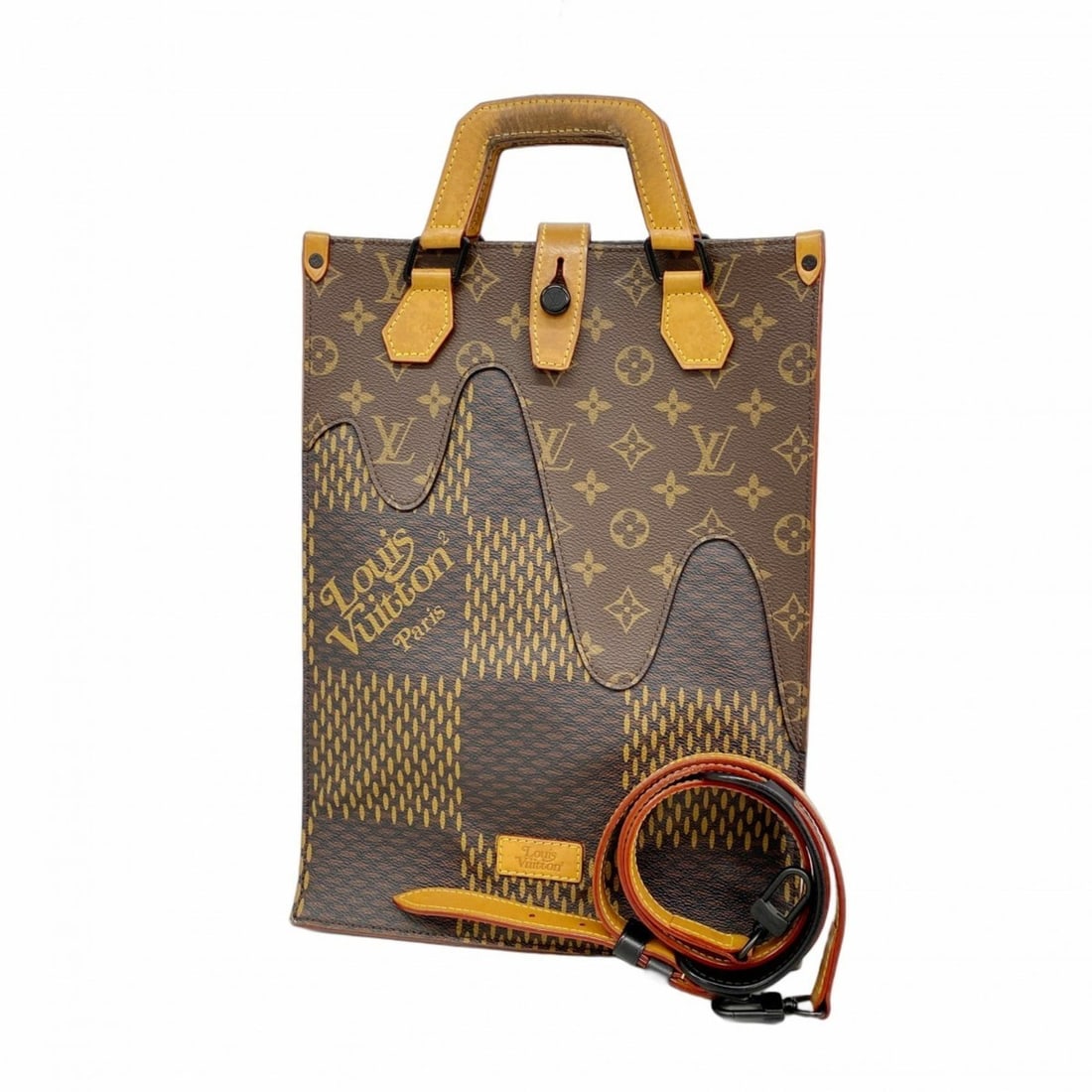 Louis Vuitton Damier Giant Mini Tote Bag, NIGO Collaboration, Brown, 2-Way Men's, N40355: --- Catalog ---Category: SizeSize (HxWxD): 34cm x 25.5cm x 14.5cm / 13.38'' x 10.03'' x 5.7''Category: DesignType: Tote bagColor: BrownGender: MenCategory: GeneralMPN: N40355Brand: Louis Vuitton--- It