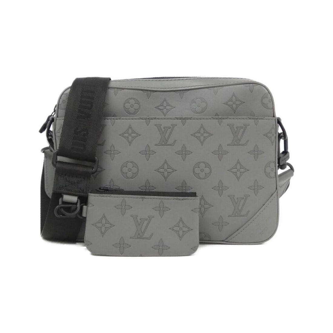 Louis Vuitton Monogram Shadow Duo Messenger Shoulder Bag M46104: --- Catalog ---Category: SizeSize (HxWxD): 19cm x 26cm x 5cm / 7.48'' x 10.23'' x 1.96''Category: DesignType: Shoulder bagColor: Black, GrayGender: Women,MenMaterial: Leather Leather/Fur Type: Calfski