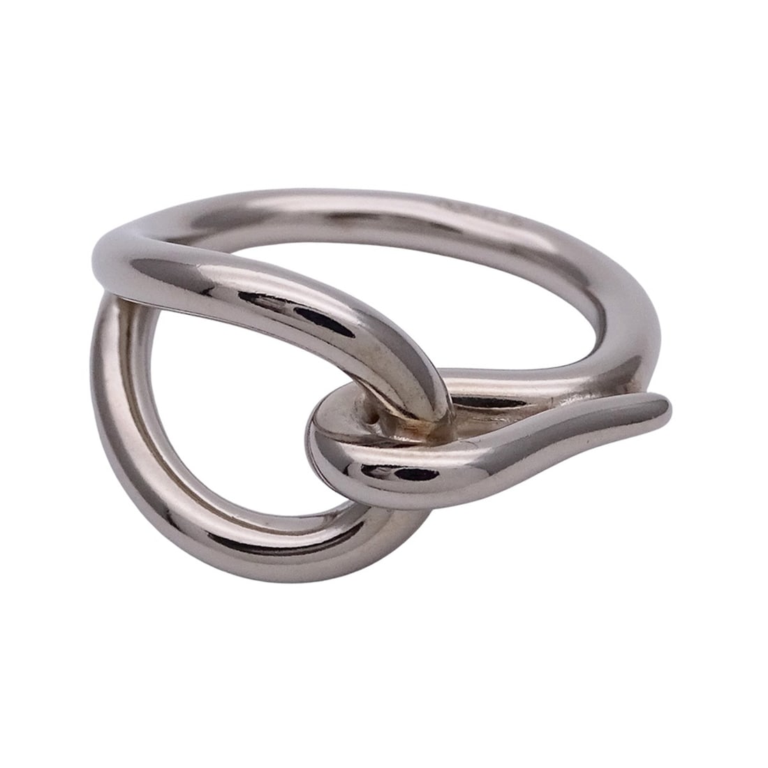 Hermes scarf, muffler, and muffler ring for men women, jumbo silver.: --- Catalog ---Category: SizeSize (LxW): 1.5cm / 0.59''Category: DesignType: ScarfColor: SilverGender: MenCategory: GeneralBrand: Hermes--- Item List ---Section: ConditionRanking: Rank B Used - Traces
