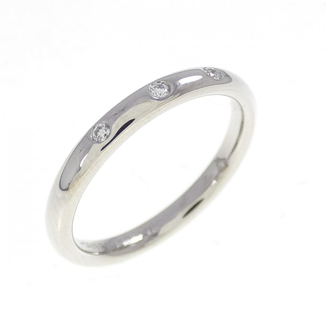 Chanel John Parisian Ring: --- Catalog ---Category: SizeUS Size: 3.5Brand Size: 46Category: DesignType: Band ringStone: DiamondGender: WomenMaterial: Platinum 950Category: GeneralMPN: J10414Brand: Chanel--- Item List ---Section