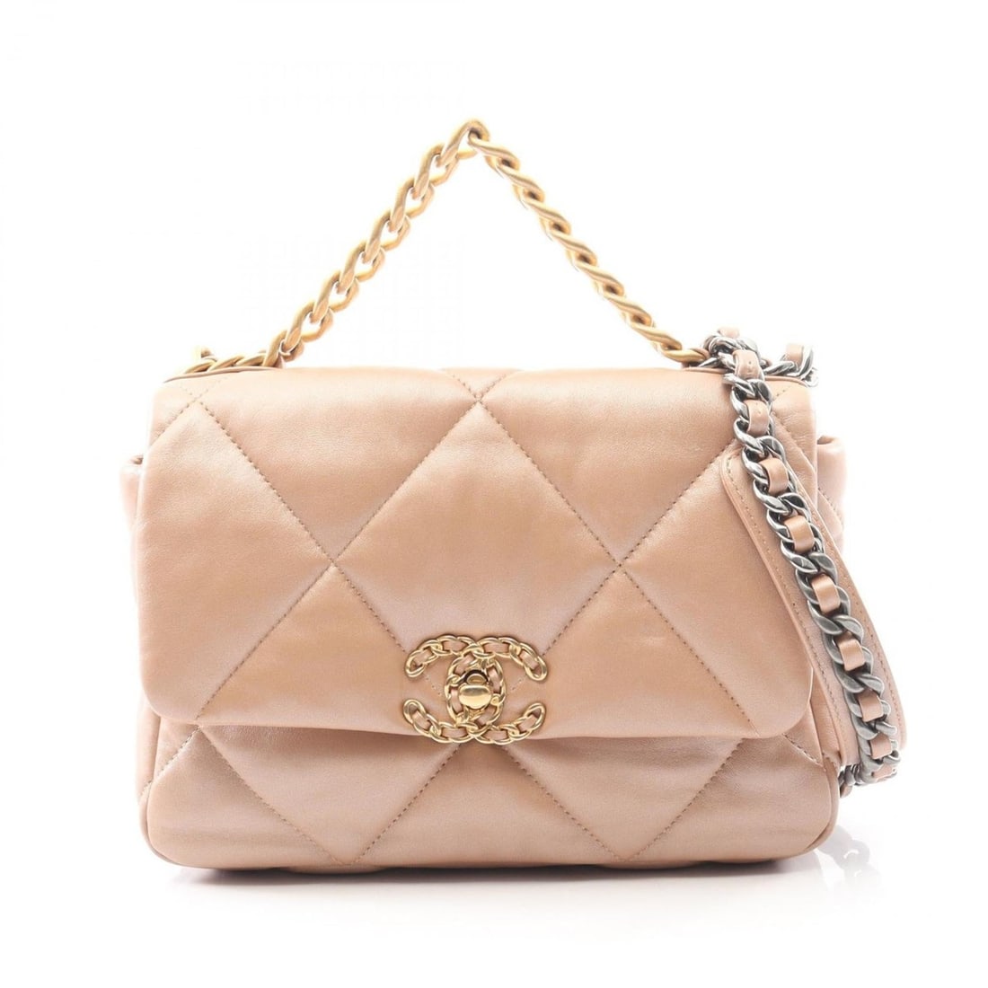 CHANEL 19 Disneuf Matelasse Shoulder Bag in Lambskin (Sheepskin) - Pink: --- Catalog ---Category: SizeSize (HxWxD): 17cm x 25cm x 8cm / 6.69'' x 9.84'' x 3.14''Strap Length: 107cm / 42.12''Handle Length: 22cm / 8.66''Category: DesignType: Shoulder bagColor: PinkGender:
