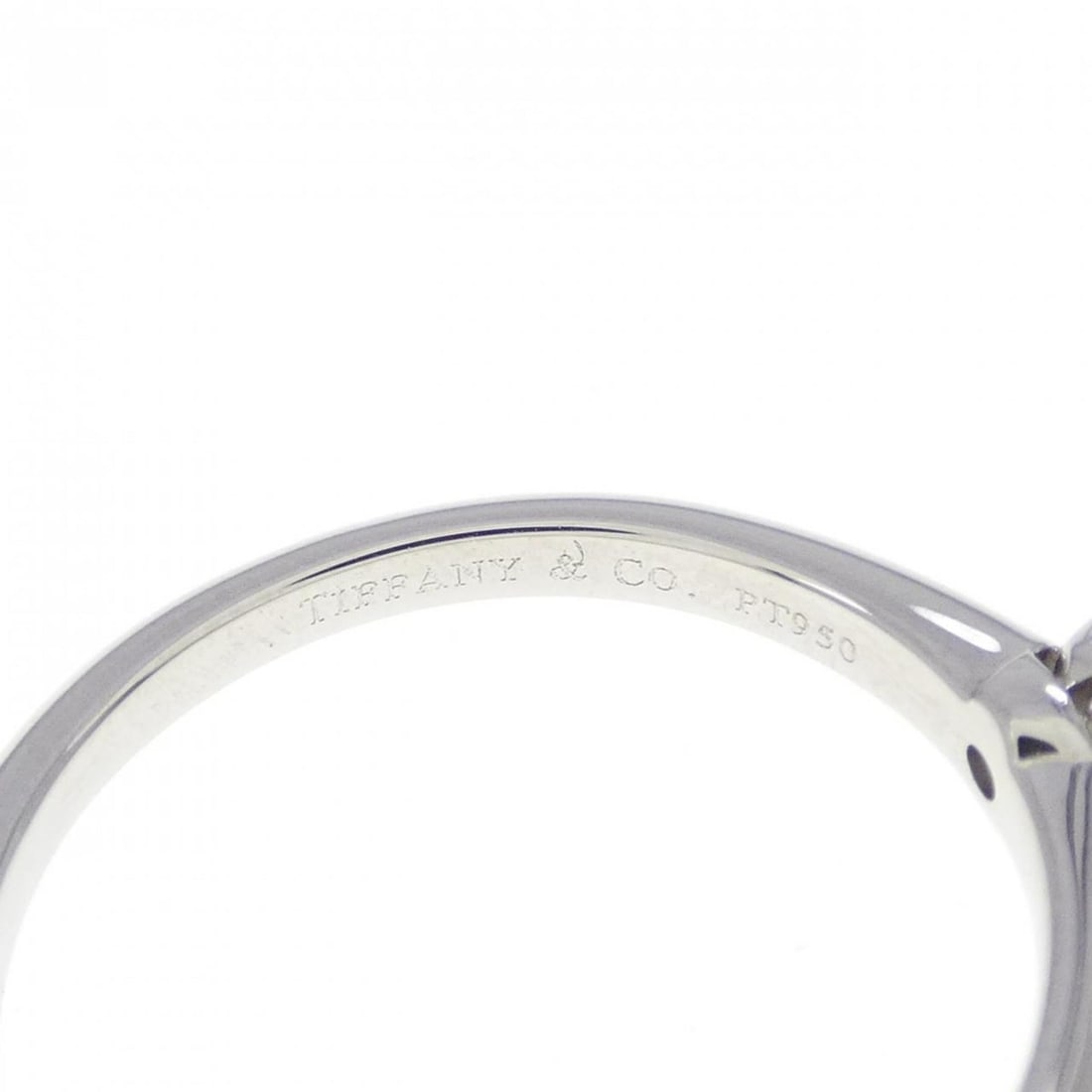 Tiffany Classic Solitaire Ring 0.21CT D VS1 - 4