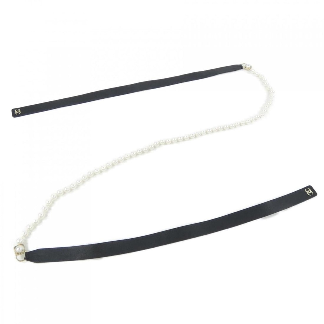 CHANEL belt: --- Catalog ---Category: SizeLength: 155.5cm / 61.22''Category: DesignType: Standard beltColor: Black, WhiteGender: WomenCategory: GeneralBrand: Chanel--- Item List ---Section: ConditionRanking: Rank