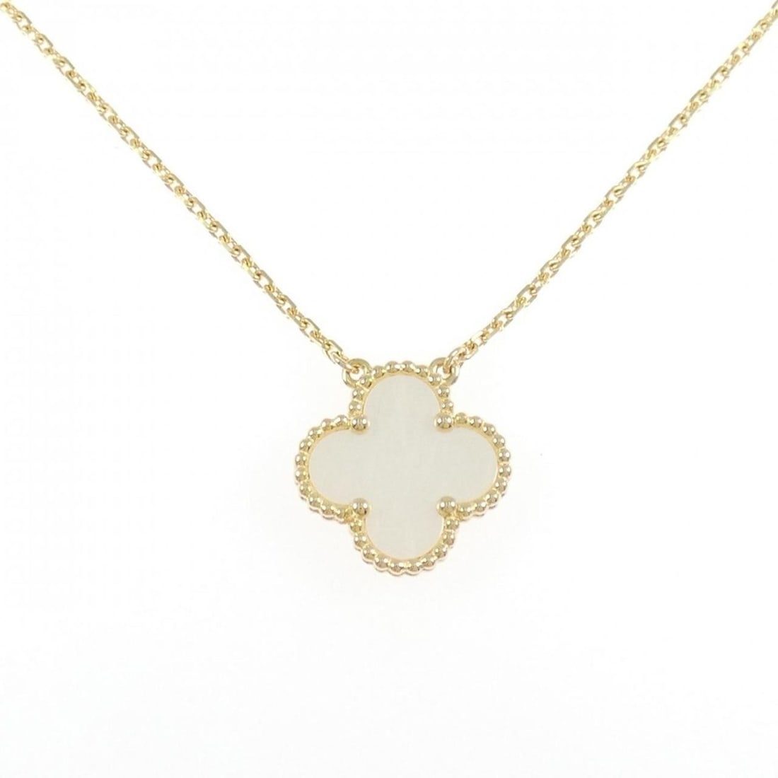 Van Cleef & Arpels Vintage Alhambra Necklace: --- Catalog ---Category: SizePendant Size: 14.9mm x 14.9mm / 0.58'' x 0.58''Neck Circumference: 37 cm - 42 cm / 14.56'' - 16.53''Category: DesignGender: WomenMaterial: Yellow gold (18K)Pendant Type: