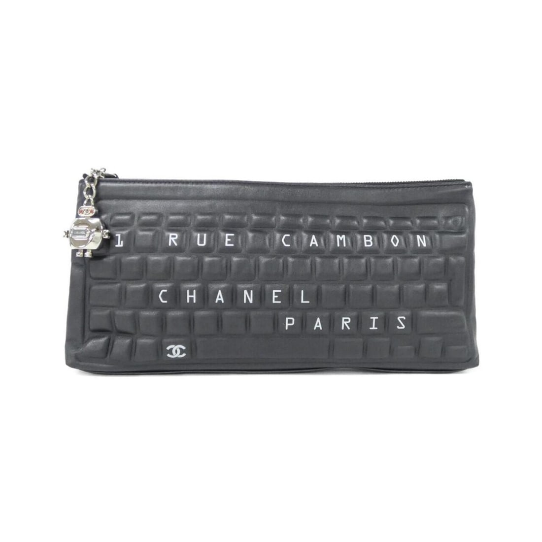 Chanel 82660 handbag: --- Catalog ---Category: SizeSize (HxWxD): 15cm x 30cm x 3cm / 5.9'' x 11.81'' x 1.18''Category: DesignType: HandbagColor: BlackGender: WomenMaterial: Leather Hardware Color: SilverLeather/Fur Type: