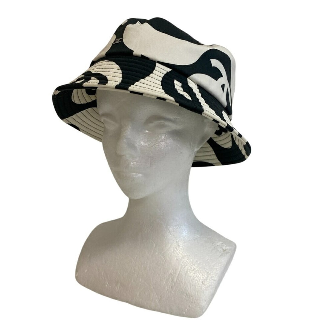 CHANEL Bucket Hat with Coco Mark, Black - 10