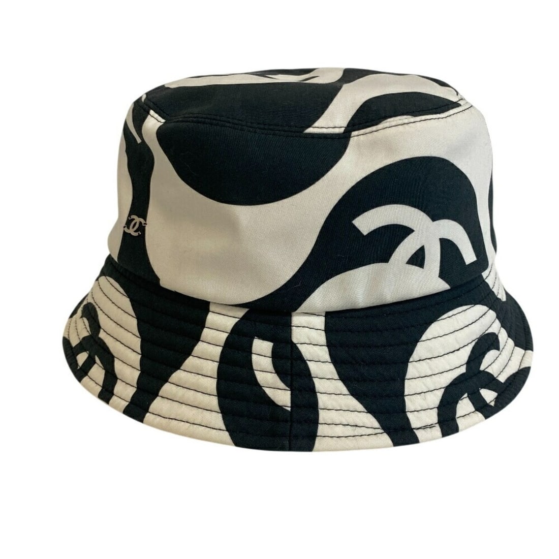 CHANEL Bucket Hat with Coco Mark, Black (1 of 17)