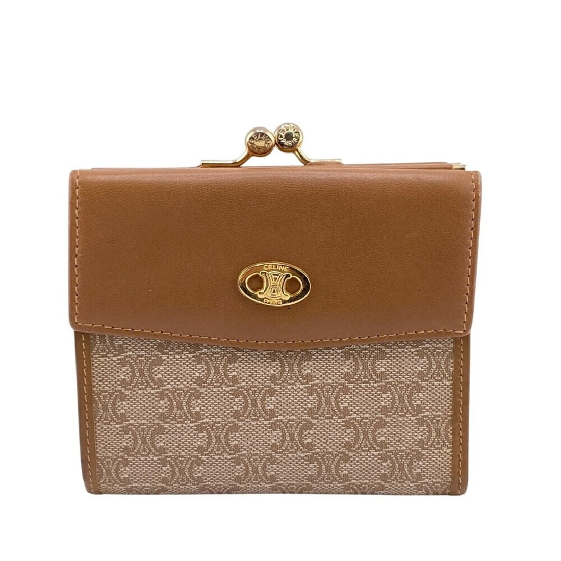 CELINE Macadam Tri-fold Wallet, Beige, Women's: --- Catalog ---Category: SizeSize (HxWxD): 9cm x 10cm / 3.54'' x 3.93''Category: DesignType: Wallet (tri-fold)Color: BeigeGender: WomenMaterial: Leather Category: GeneralBrand: Celine--- Item List ---