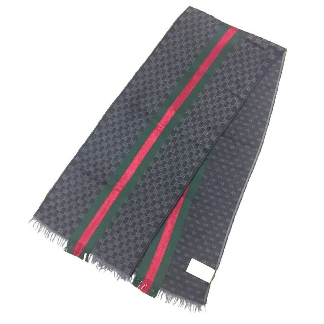 GUCCI GG Scarf 147351 4G704 Gray Unisex: --- Catalog ---Category: SizeSize (LxW): 37cm x 1.8m / 14.56'' x 70.86''Category: DesignType: StoleColor: GrayGender: Unisex,WomenMaterial: Wool 80%, Silk 20%Category: GeneralBrand: GucciCountry of Or