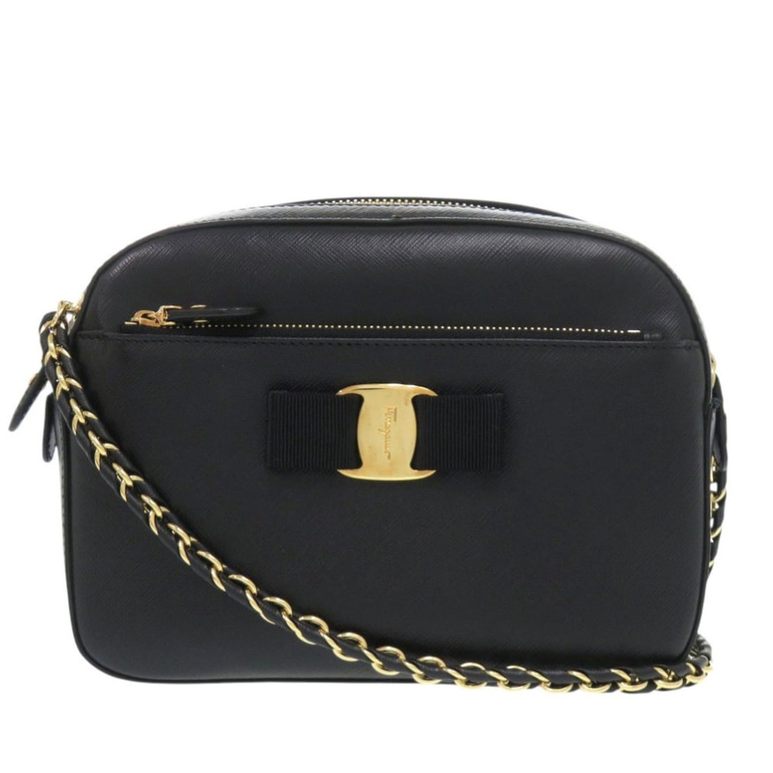 Excellent condition Salvatore Ferragamo Vara Ribbon FZ-21 leather black chain shoulder bag,: --- Catalog ---Category: SizeSize (HxWxD): 14.5cm x 19.5cm x 6.5cm / 5.7'' x 7.67'' x 2.55''Strap Length: 124cm - 136cm / 48.81'' - 53.54''Category: DesignType: Shoulder bagColor: BlackGender: WomenCl