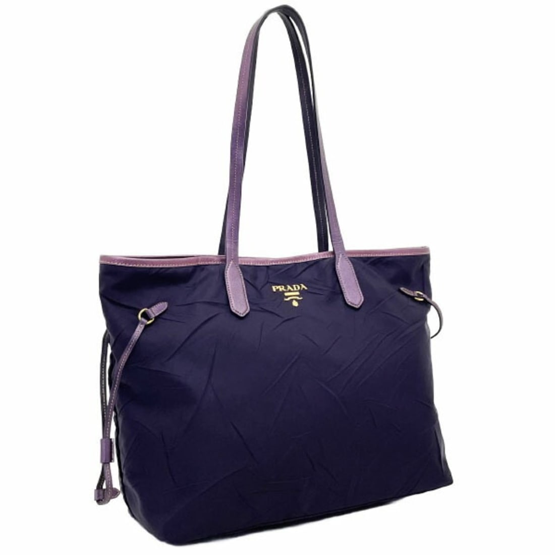 Prada TESS.FROISSE' SAFFIANO Tote Bag, Wrinkled Tessuto Nylon and Leather Shoulder Bag in Purple: --- Catalog ---Category: SizeSize (HxWxD): 28cm x 41cm x 13cm / 11.02'' x 16.14'' x 5.11''Handle Length: 60cm / 23.62''Category: DesignType: Handbag, Shoulder bag, Tote bagColor: PurpleGender: WomenMa