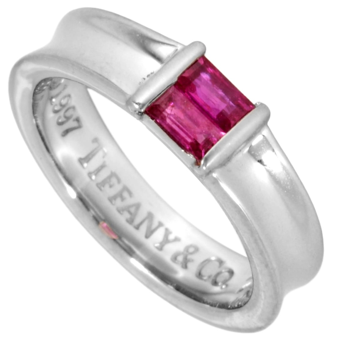 Tiffany & Co. Stackable Band Ring with Ruby, 18K White Gold, 4.8g, by Elsa Peretti, for Women: --- Catalog ---Category: SizeJP Size: 7.5US Size: 4Category: DesignType: Band ringStone: RubyGender: WomenMaterial: White gold (18K)Category: GeneralBrand: Tiffany--- Item List ---Section: ConditionRa
