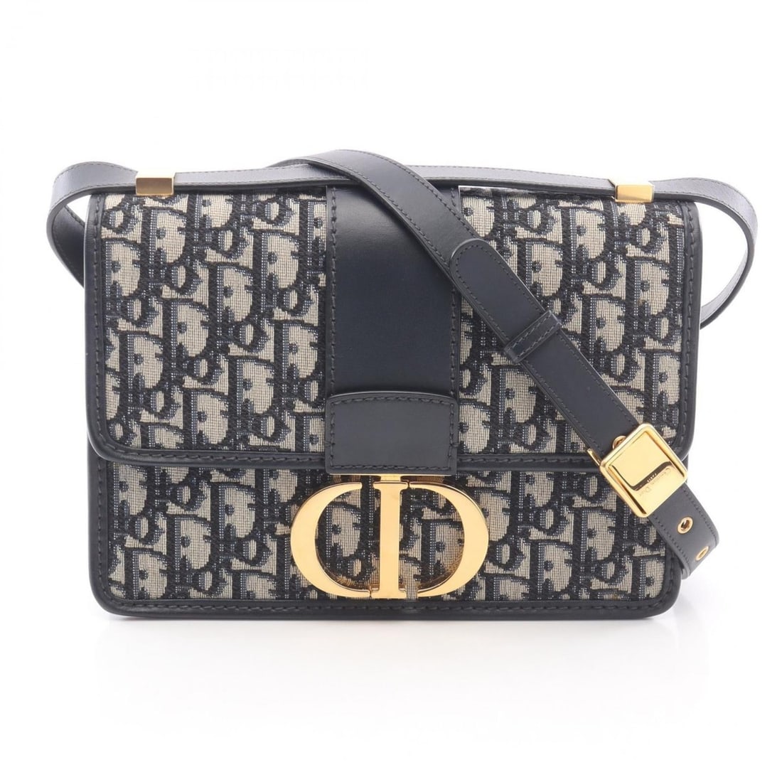 Christian Dior Dior 30 MONTAIGNE Oblique Jacquard Shoulder Bag, Canvas and Leather, Women's, Beige: --- Catalog ---Category: SizeSize (HxWxD): 17cm x 24cm x 6cm / 6.69'' x 9.44'' x 2.36''Category: DesignType: Shoulder bagColor: Beige, NavyGender: WomenMaterial: Canvas , Leather Category: GeneralMPN: