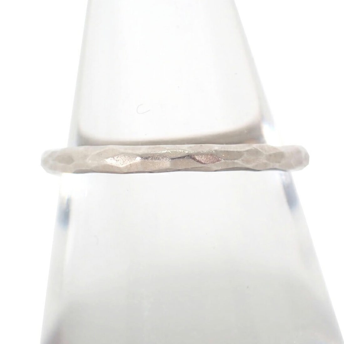 TIFFANY 925 Hammer Ring, size 9.5: --- Catalog ---Category: SizeUS Size: 5Brand Size: 49Category: DesignType: Band ringGender: WomenMaterial: Sterling silver 925Category: GeneralBrand: Tiffany--- Item List ---Section: