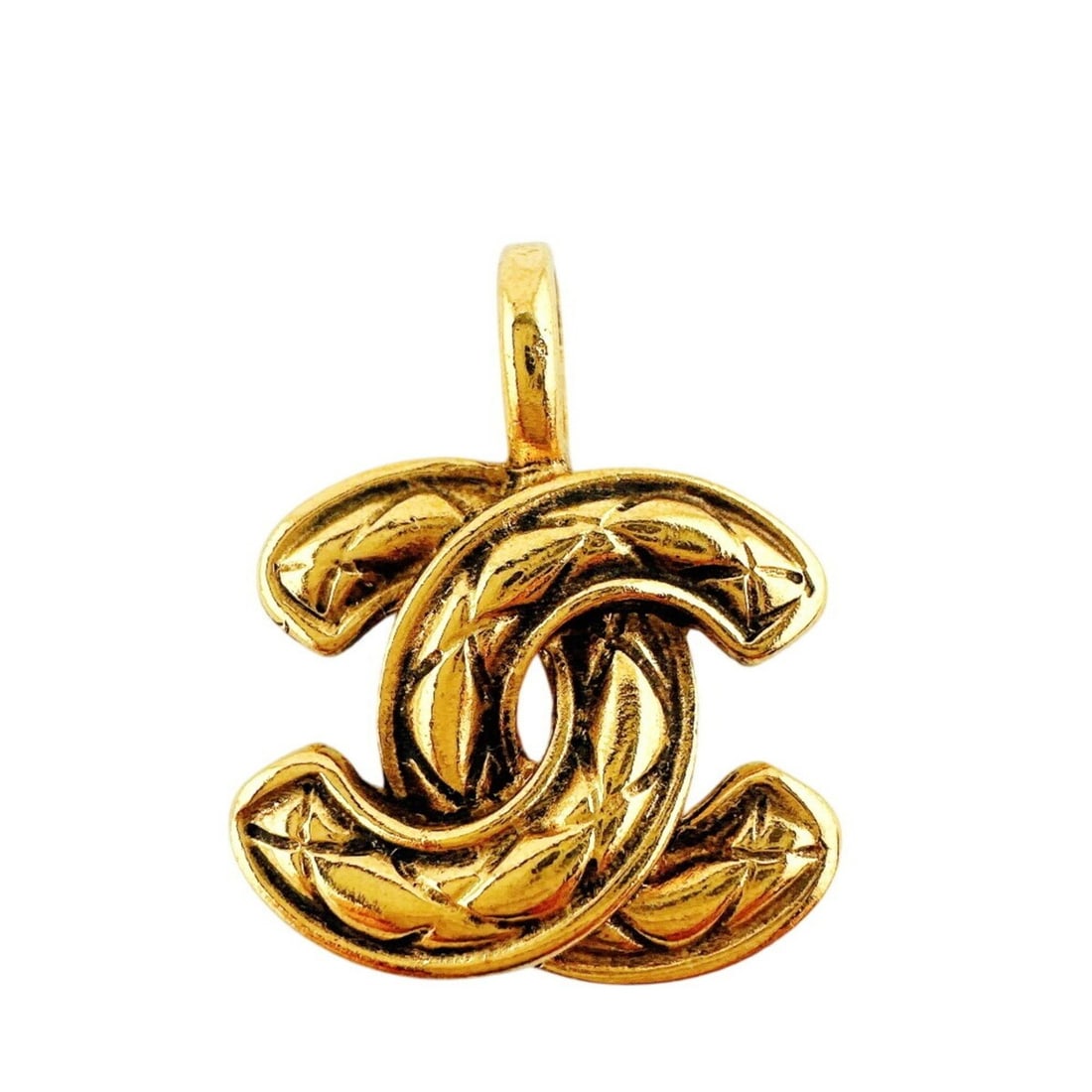 CHANEL Matelasse Necklace Top 3858 Chain Gold Women's: --- Catalog ---Category: SizePendant Size: 19mm x 23mm / 0.74'' x 0.9''Category: DesignGender: WomenMaterial: Gold platingNecklace Type: PendantCategory: GeneralBrand: Chanel--- Item List ---Section: