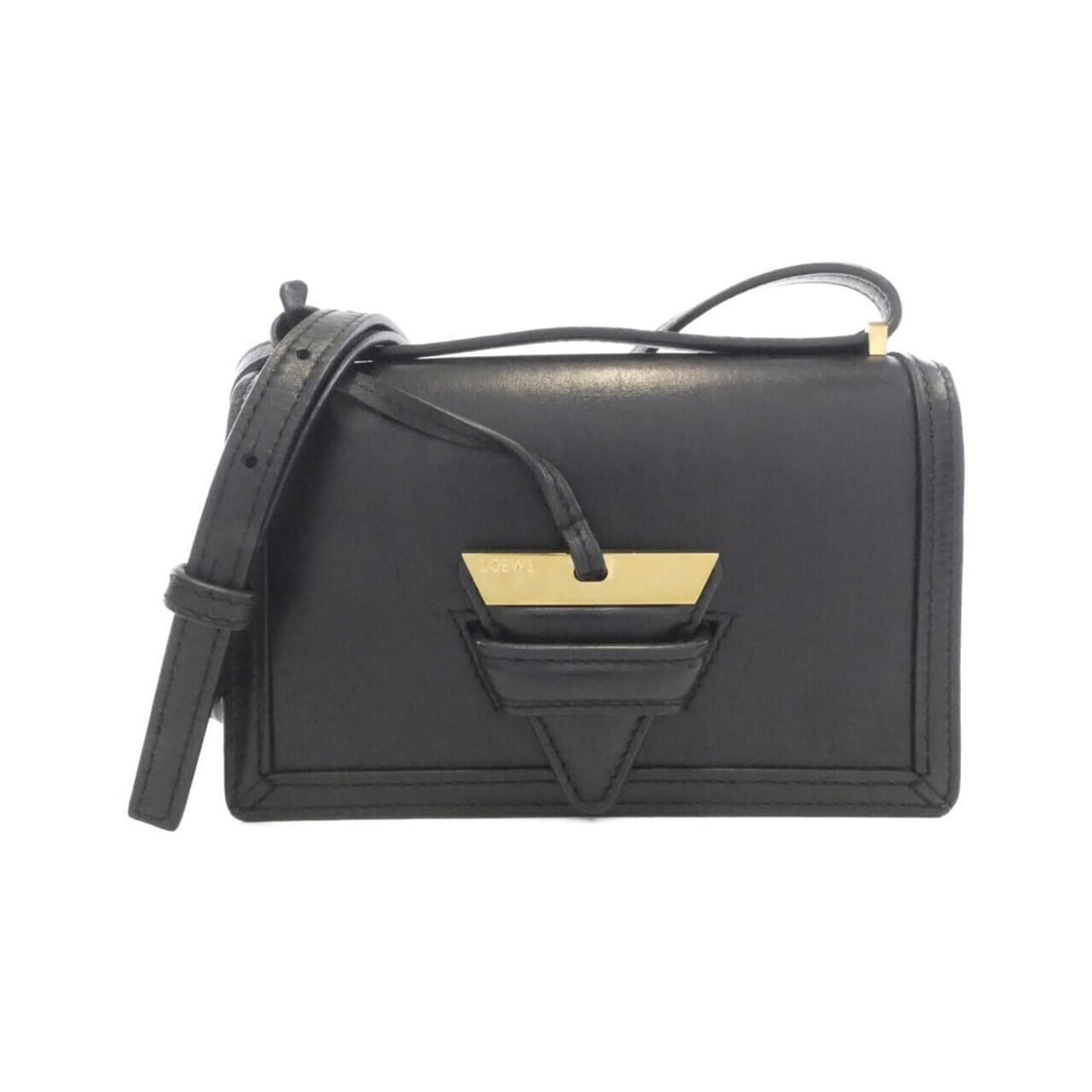 Loewe Barcelona 302 74NP39 Shoulder Bag: --- Catalog ---Category: SizeSize (HxWxD): 12cm x 19cm x 7cm / 4.72'' x 7.48'' x 2.75''Category: DesignType: Shoulder bagColor: BlackGender: WomenMaterial: Leather Hardware Color: GoldCategory: