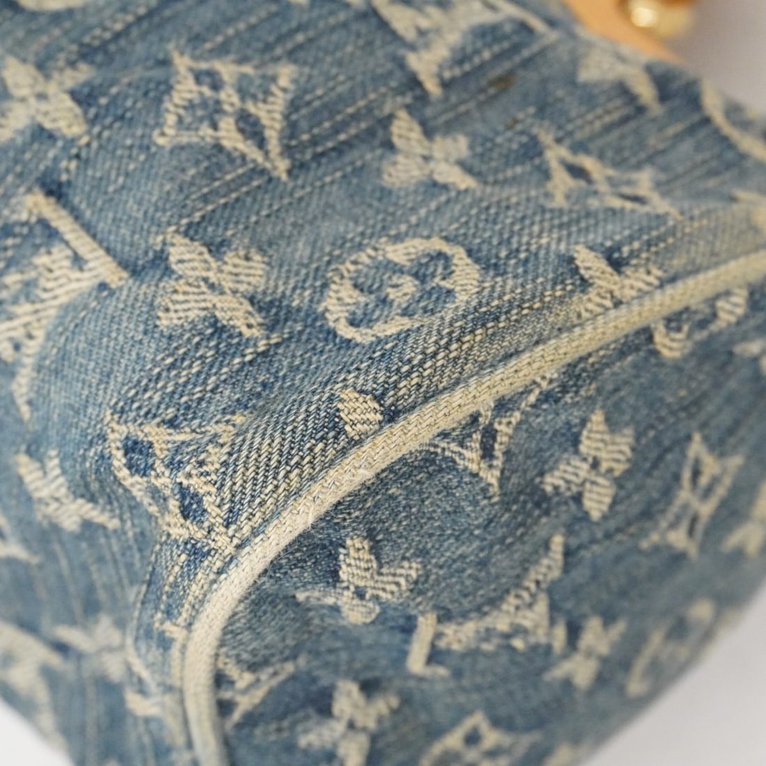 Chanel handbags - 16