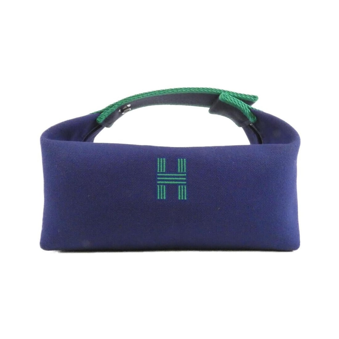 Hermes Bride A Black PM 103222M Bag Pouch: --- Catalog ---Category: SizeSize (HxWxD): 11.5cm x 20.5cm x 12cm / 4.52'' x 8.07'' x 4.72''Category: DesignType: PouchColor: BlueGender: WomenMaterial: Canvas Hardware Color: SilverCategory: