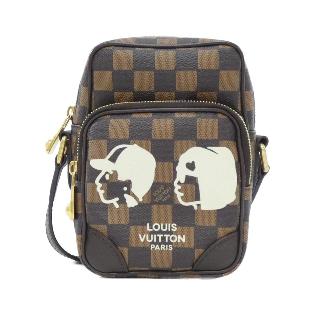 Louis Vuitton Damier Friendship Amazon N40768 Shoulder Bag: --- Catalog ---Category: SizeSize (HxWxD): 19cm x 14cm x 9cm / 7.48'' x 5.51'' x 3.54''Category: DesignType: Shoulder bagColor: EbeneGender: Women,MenMaterial: Coated canvas Hardware Color: