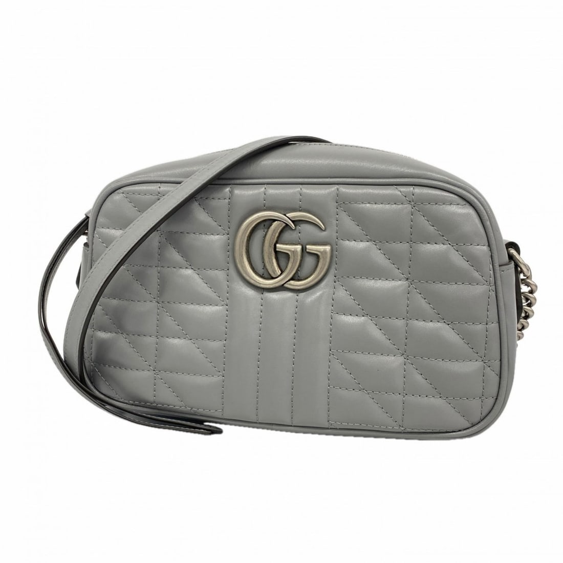 Gucci GG Marmont Shoulder Bag 447632 Leather Gray Women's: --- Catalog ---Category: SizeSize (HxWxD): 14cm x 23cm x 6.5cm / 5.51'' x 9.05'' x 2.55''Category: DesignType: Shoulder bagColor: GrayGender: WomenMaterial: Leather Hardware Color: SilverCategory: Gen