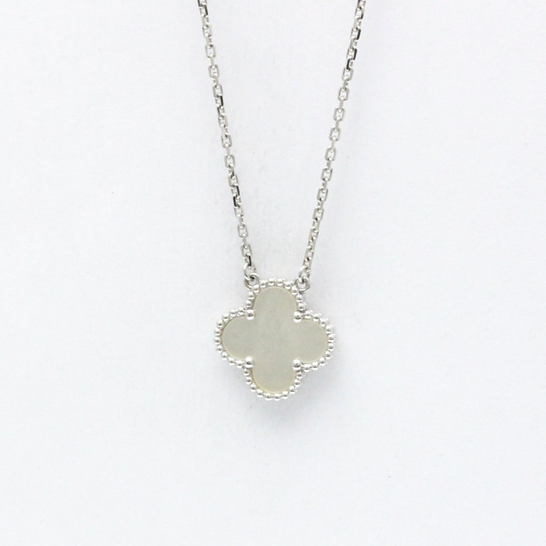 Van Cleef & Arpels Vintage Alhambra White Gold (18K) Mother Of Pearl Women,Men Fashion Pendant: --- Catalog ---Category: SizeWeight: 5.3g / 0.18oz.Pendant Size: 15mm x 15mm / 0.59'' x 0.59''Neck Circumference: 37 cm - 41 cm / 14.56'' - 16.14''Category: DesignColor: SilverMetal: White GoldStone:
