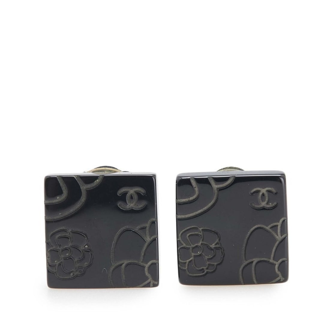 CHANEL Coco Mark Camellia Square Earrings in Black Metal for Women: --- Catalog ---Category: SizeSize (HxWxD): 15.20mm x 15.20mm / 0.60'' x 0.60''Category: DesignType: Clip earringsColor: BlackGender: WomenMaterial: MetalCategory: GeneralBrand: Chanel--- Item List ---