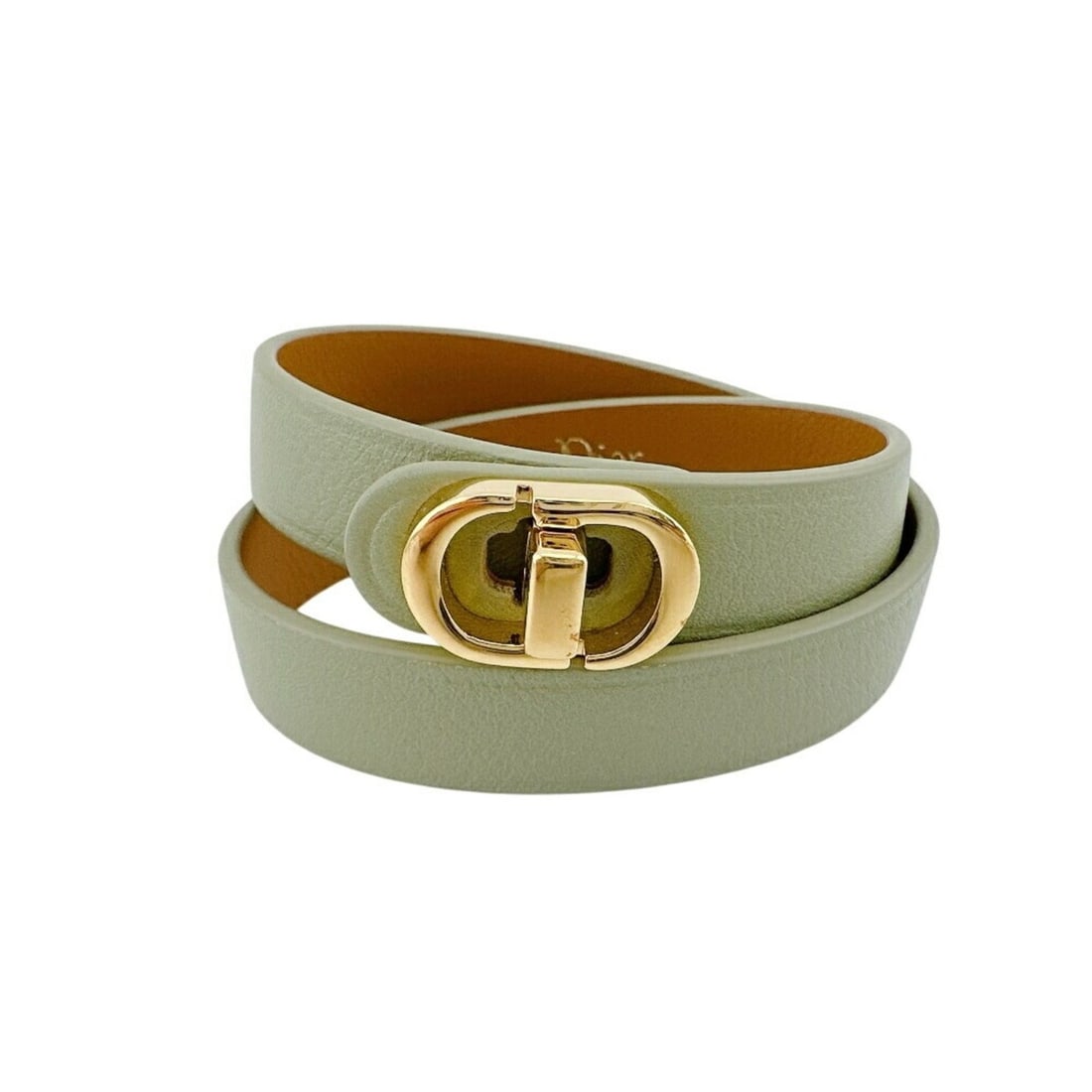 Christian Dior Montaigne Bracelet Green Women's: --- Catalog ---Category: SizeSize: SWidth: 1.3cm / 0.51''Total Length: 34.5cm / 13.58''Category: DesignType: Charm braceletColor: GreenFinish: Gold platedGender: WomenMaterial: LeatherCategory: