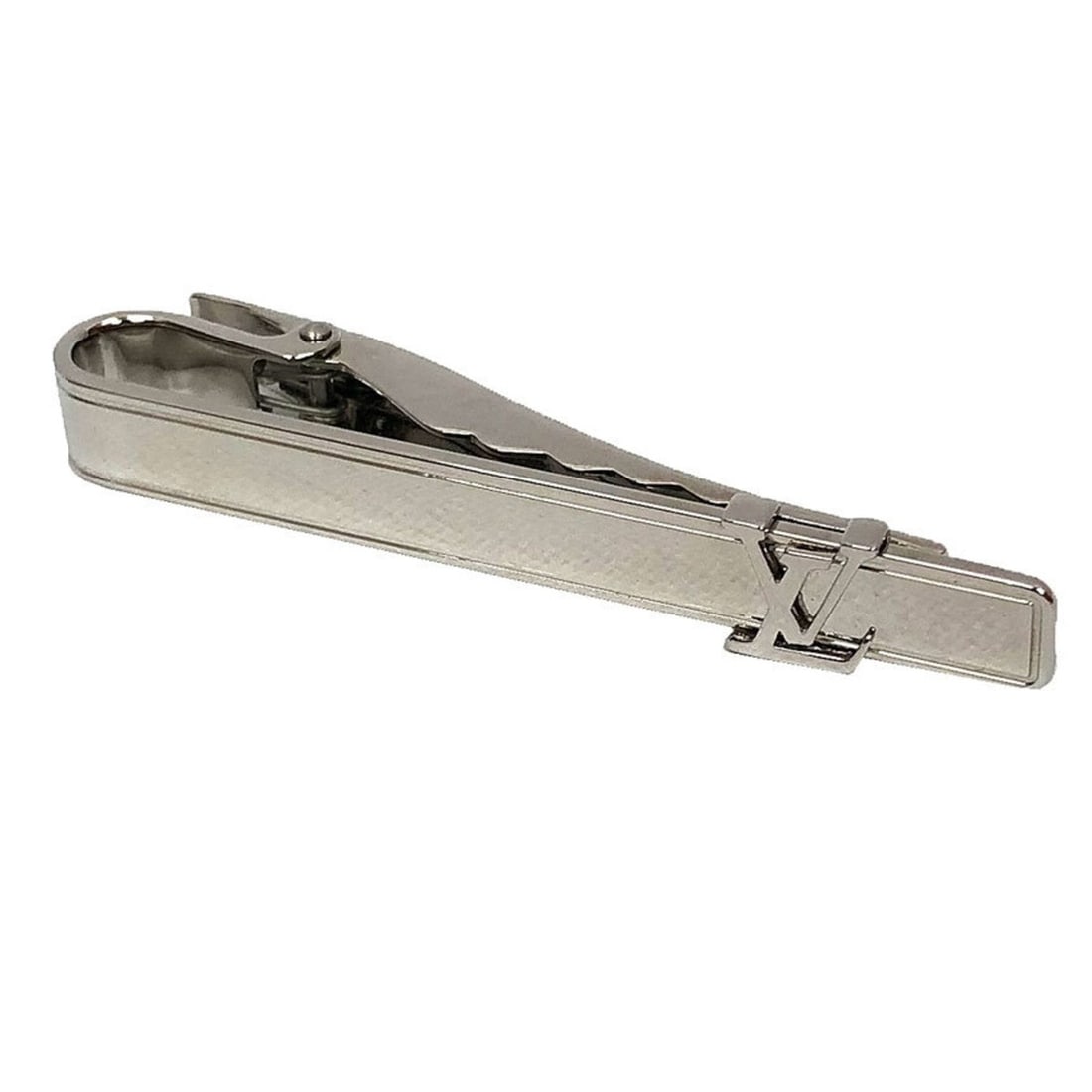 Louis Vuitton Tie Clip M61981 LV Initial Pin Bar Silver Men's: --- Catalog ---Category: SizeSize (HxWxD): 7.00mm x 61.00mm / 0.28'' x 2.40''Category: DesignType: Tie pinColor: SilverGender: MenMaterial: MetalCategory: GeneralBrand: Louis Vuitton--- Item List