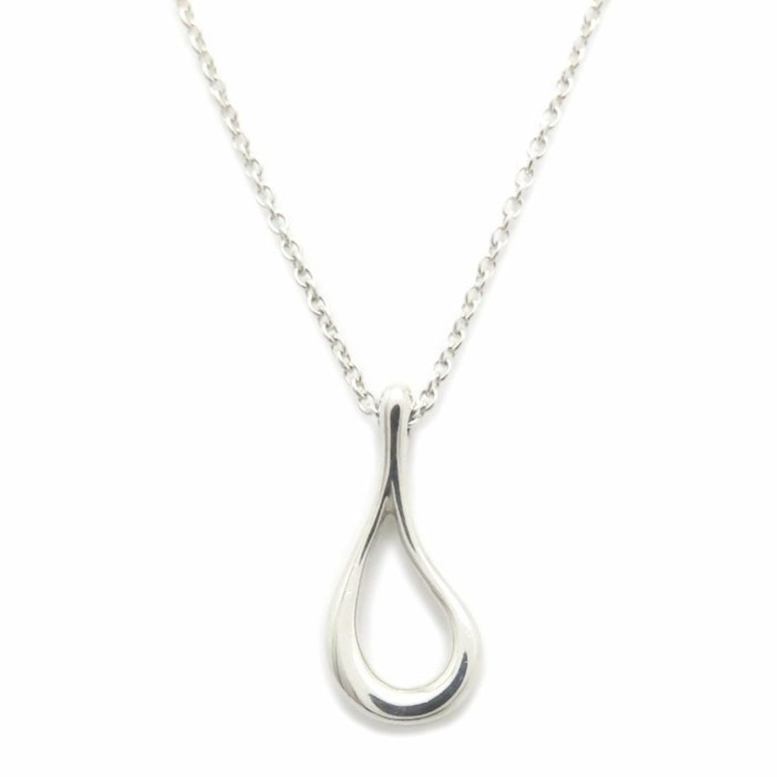 TIFFANY & Co. Tiffany Open Teardrop Necklace in SV925 for Women, 295027: --- Catalog ---Category: SizeWeight: 1.8g / 0.06oz.Pendant Size: 17mm x 7.6mm / 0.66'' x 0.29''Neck Circumference: 41.5 cm / 16.33''Category: DesignGender: WomenMaterial: Silver 925Necklace Type: