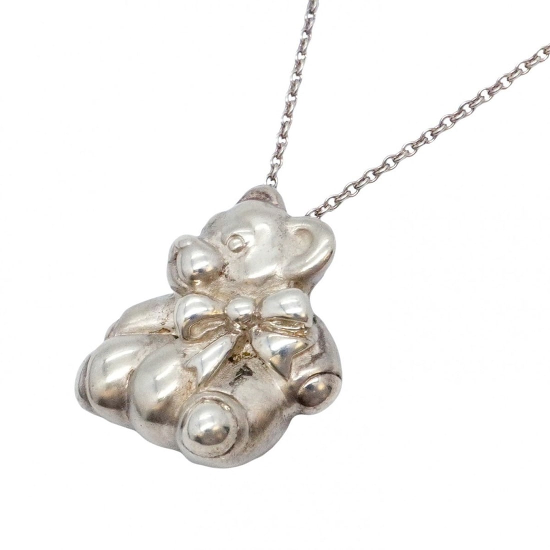 Tiffany Teddy Bear Necklace in Silver 925 for Women: --- Catalog ---Category: SizePendant Size: 19.2mm x 17.2mm / 0.75'' x 0.67''Neck Circumference: 41.5 cm / 16.33''Category: DesignGender: WomenMaterial: Silver 925Necklace Type: NecklaceCategory: Gener