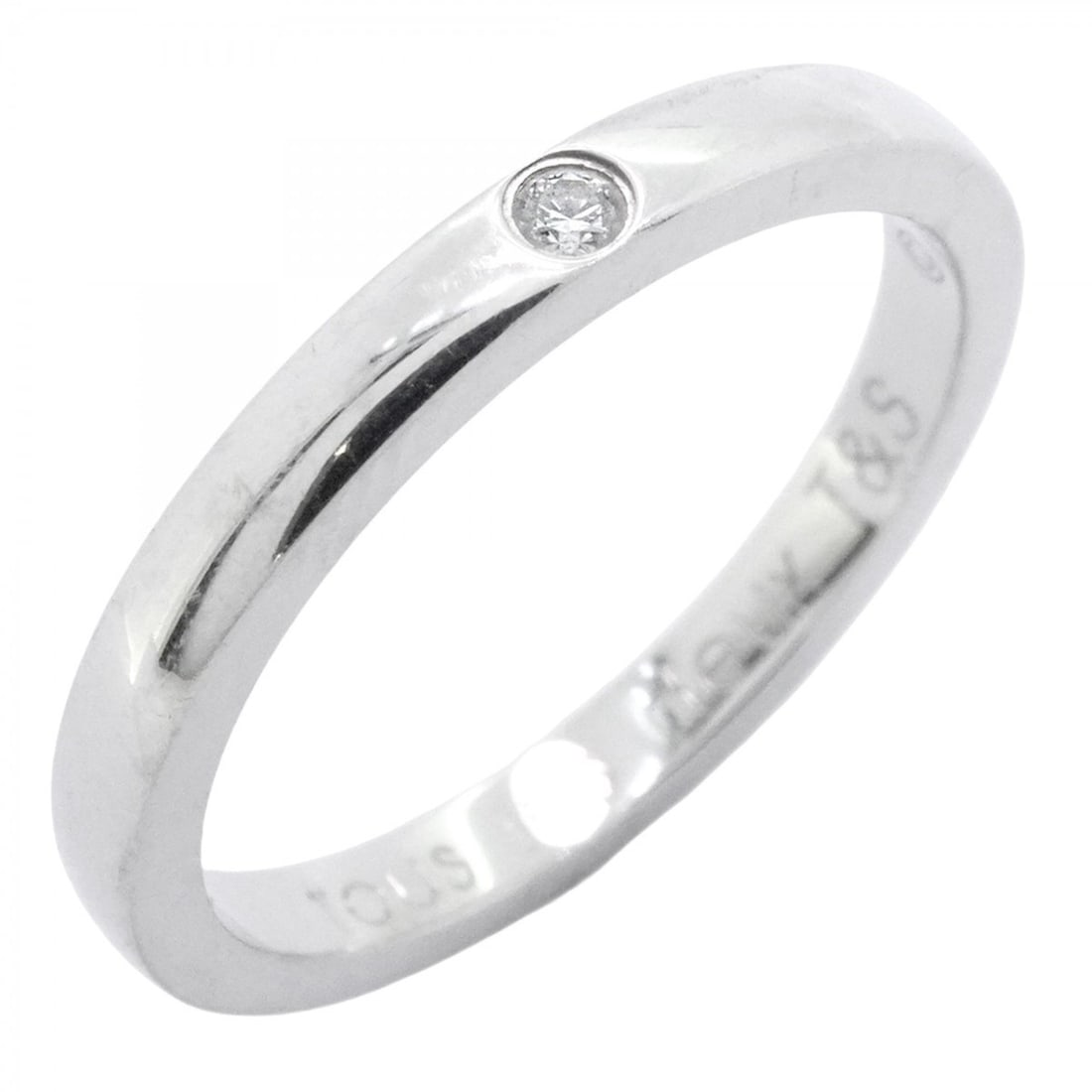 Cartier Classic Ring 1PD Pt950 Platinum Diamond #49 Women's: --- Catalog ---Category: SizeUS Size: 5Brand Size: 49Category: DesignType: Band ringStone: DiamondGender: WomenMaterial: Platinum 950Category: GeneralBrand: Cartier--- Item List ---Section: ConditionR