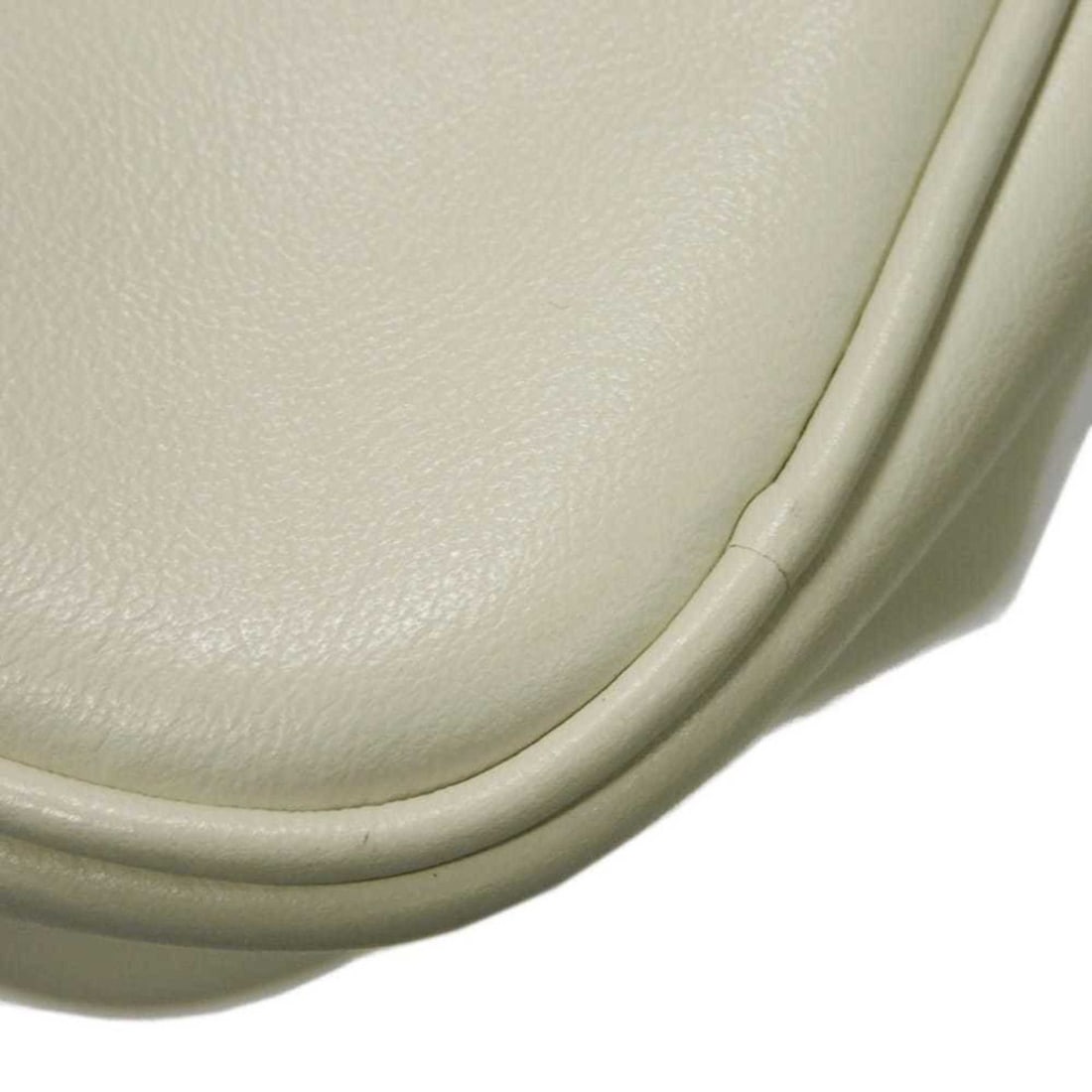 Chanel Earrings - 17