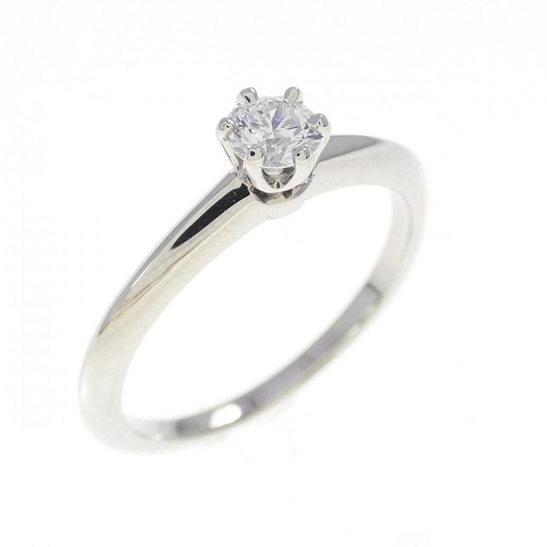 Tiffany Classic Solitaire Ring 0.21CT D VS1: --- Catalog ---Category: SizeJP Size: 12.0US Size: 6.5Category: DesignType: Band ringStone: DiamondGender: WomenMaterial: Platinum 950Category: GeneralBrand: Tiffany--- Item List ---Section: