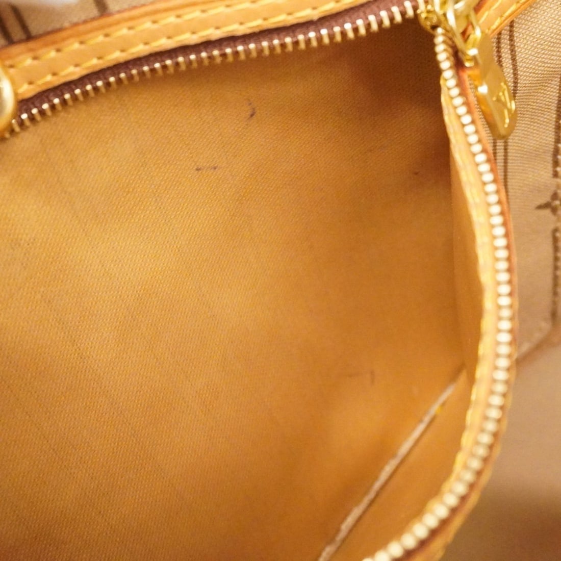 Chanel Ultra Collection Large Ring - 9