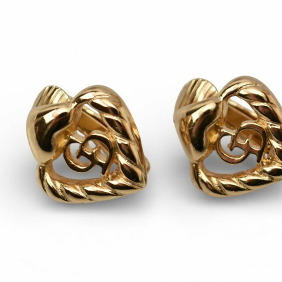 Christian Dior earrings, heart gold (1 of 17)