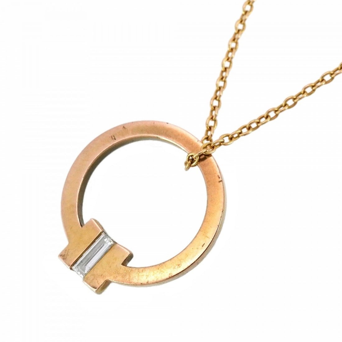 Tiffany T-Square Necklace in 18K Pink Gold with Diamonds for Women: --- Catalog ---Category: SizePendant Size: 14.8mm x 13.7mm / 0.58'' x 0.53''Neck Circumference: 42.5 cm - 47.5 cm / 16.73'' - 18.7''Category: DesignStone: DiamondGender: WomenMaterial: Pink gold