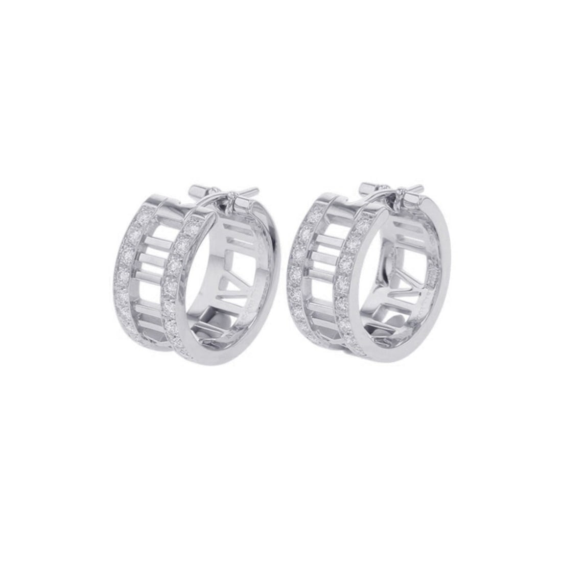 Tiffany & Co. Atlas earrings with diamonds in 18K white gold. diamond earrings.: --- Catalog ---Category: SizeWeight: 11.1g / 0.39oz.Size (HxWxD): 17.50mm x 8.30mm / 0.69'' x 0.33''Category: DesignType: Hoop earringsStone: DiamondGender: WomenMaterial: White gold (18K)Category: Ge