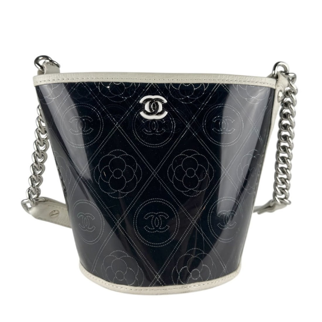 CHANEL Camellia PVC/Leather Shoulder Bag, Black and White, Women's, z8616: --- Catalog ---Category: SizeSize (HxWxD): 18cm x 15cm x 15cm / 7.08'' x 5.9'' x 5.9''Strap Length: 110cm / 43.3''Category: DesignType: Shoulder bagColor: Black, WhiteGender: WomenClosure: OpenMateria