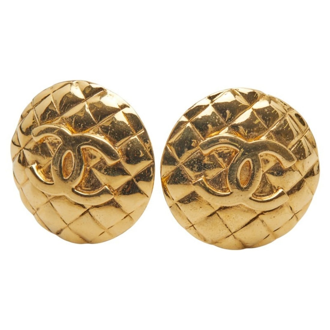 CHANEL Coco Mark Matelasse Round Earrings, Gold Plated, Women's: --- Catalog ---Category: SizeSize (HxWxD): 35.10mm x 35.10mm / 1.38'' x 1.38''Category: DesignType: Clip earringsColor: GoldGender: WomenMaterial: Gold platingCategory: GeneralBrand: Chanel--- Item Li