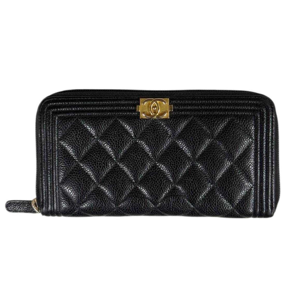 Pre-owned Chanel Boy long wallet in caviar leather, A80288, for women.: --- Catalog ---Category: SizeSize (HxWxD): 10.5cm x 19cm x 2.5cm / 4.13'' x 7.48'' x 0.98''Category: DesignType: Long wallet (bi-fold)Color: BlackGender: WomenMaterial: Grained Calfskin Category: Gene