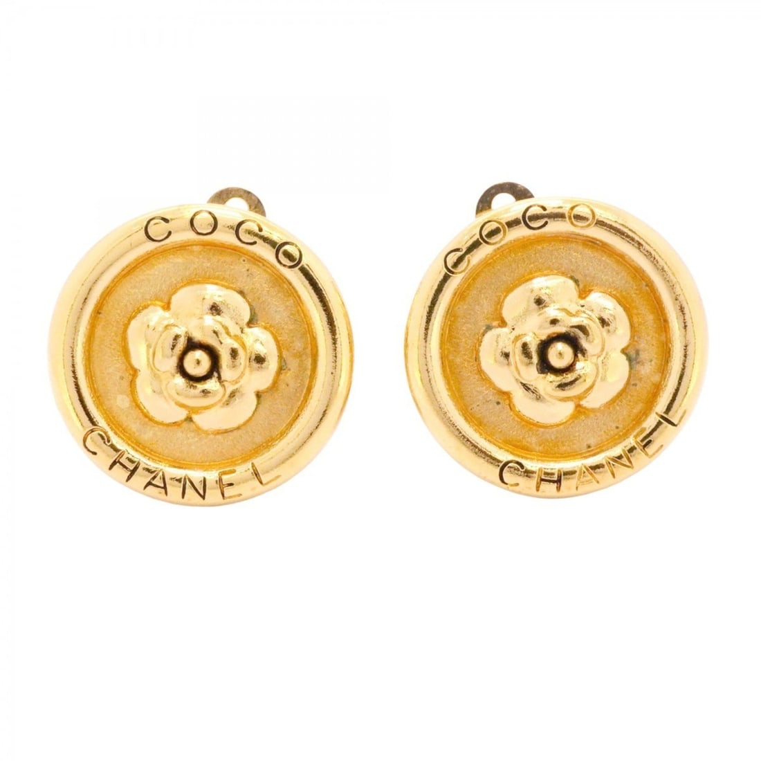 Chanel Camellia Circle Earrings in GP Plated Gold for Women: --- Catalog ---Category: SizeSize (HxWxD): 22.00mm x 22.20mm / 0.87'' x 0.87''Category: DesignType: Clip earringsColor: GoldGender: WomenMaterial: Gold platingCategory: GeneralBrand: Chanel--- Item Li