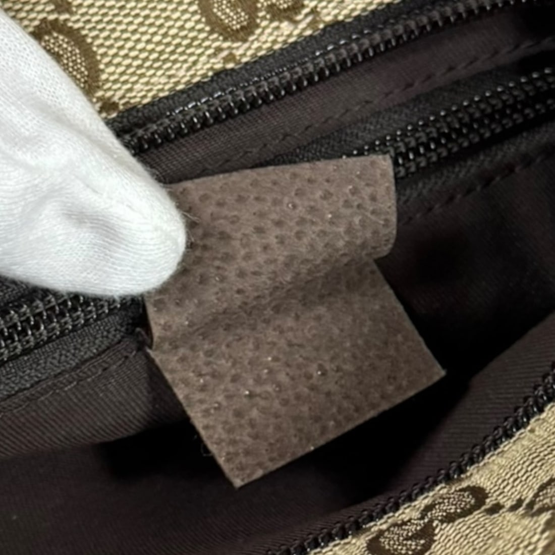 Chanel 02432 Earrings - 11