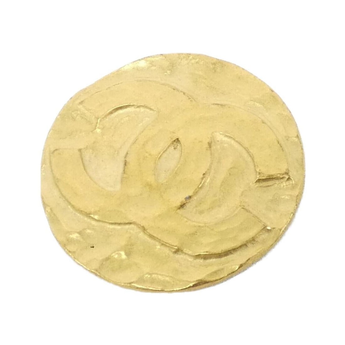 Chanel brooch: --- Catalog ---Category: SizeSize (HxWxD): 5cm x 5cm / 1.96'' x 1.96''Category: DesignType: BroochColor: GoldGender: WomenCategory: GeneralBrand: Chanel--- Item List ---Section: ConditionRanking: