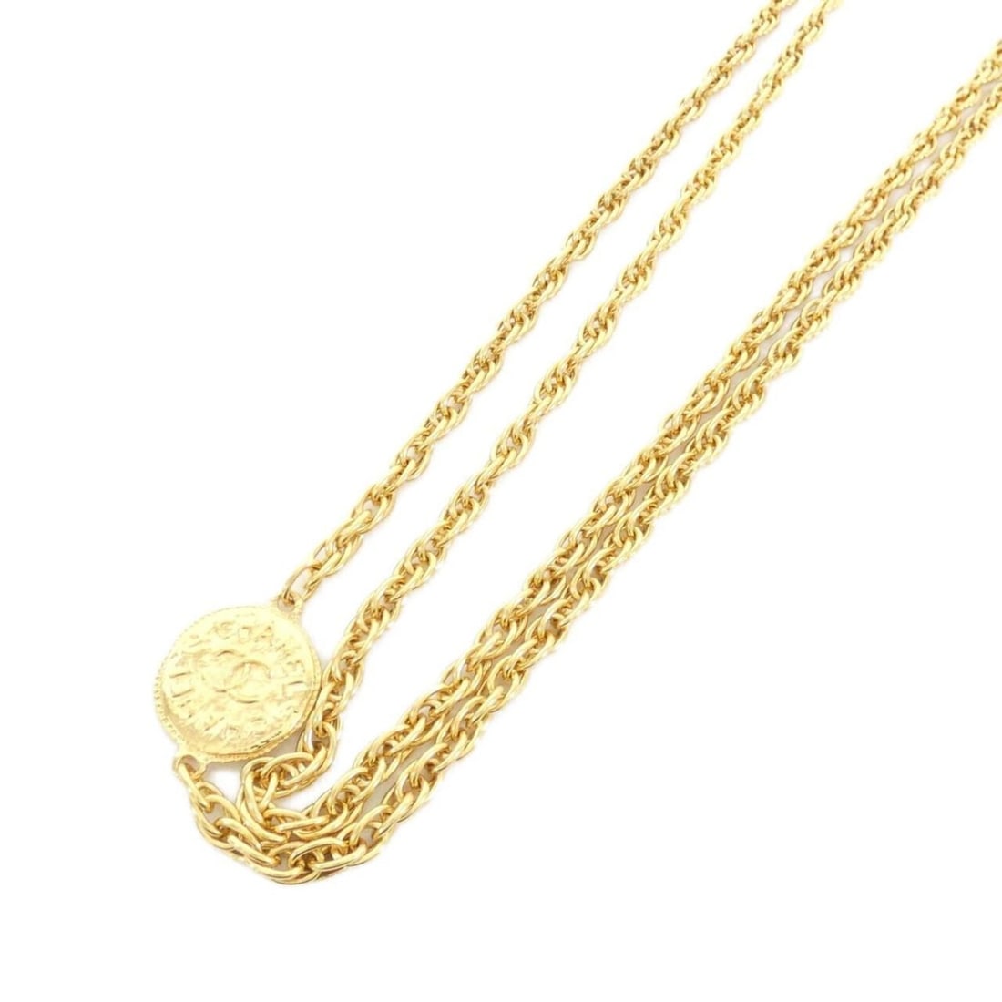Chanel necklace: --- Catalog ---Category: SizePendant Size: 37mm x 27mm / 1.45'' x 1.06''Neck Circumference: 184 cm / 72.44''Category: DesignColor: GoldGender: WomenNecklace Type: NecklaceCategory: GeneralBrand: Chane
